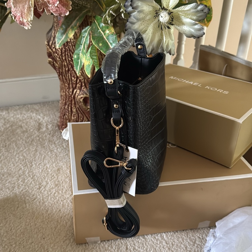 Black Croc-Embossed Handbag - Picture 7 of 9